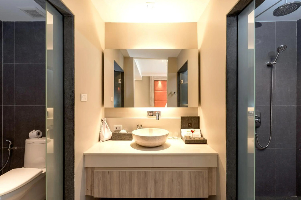 Cape Sienna Phuket Gourmet Hotel & Villas - SHA Extra Plus