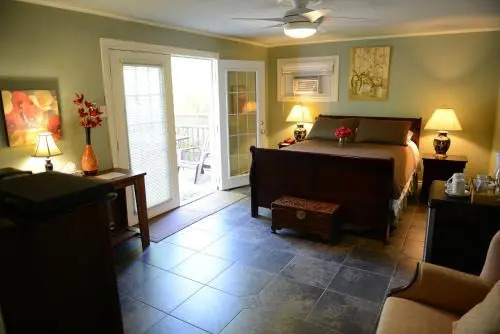 At Robie's End B & B