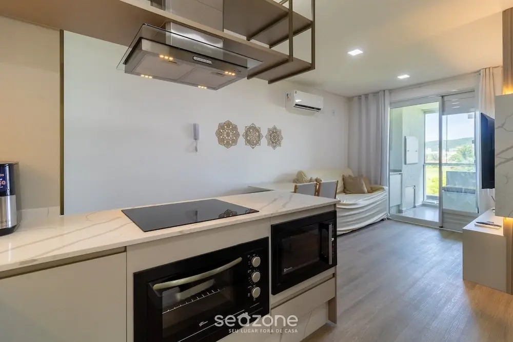 Comfort and Pool Near the Beach - Rhl0302