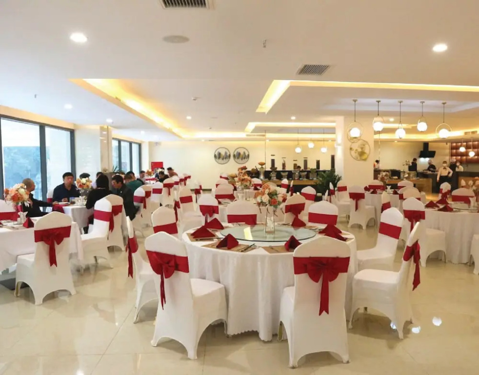 YEN BIEN LUXURY HOTEL