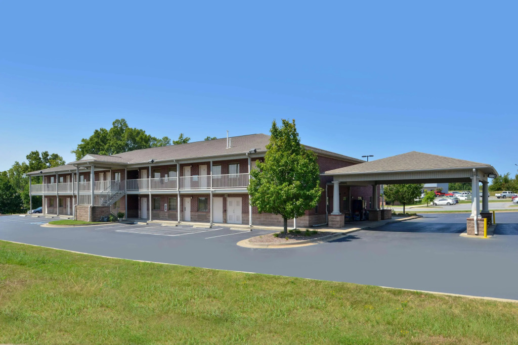 Americas Best Value Inn Bryant