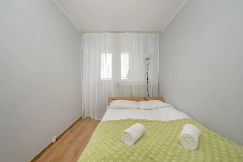 Apartment Close to the Park by Renters