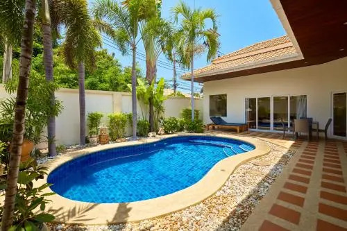 Golden Villa by Fantasea Beach