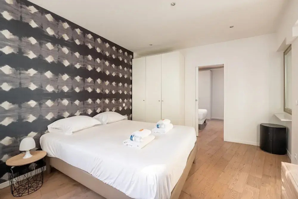 Spacious Apartment With 2 Rooms