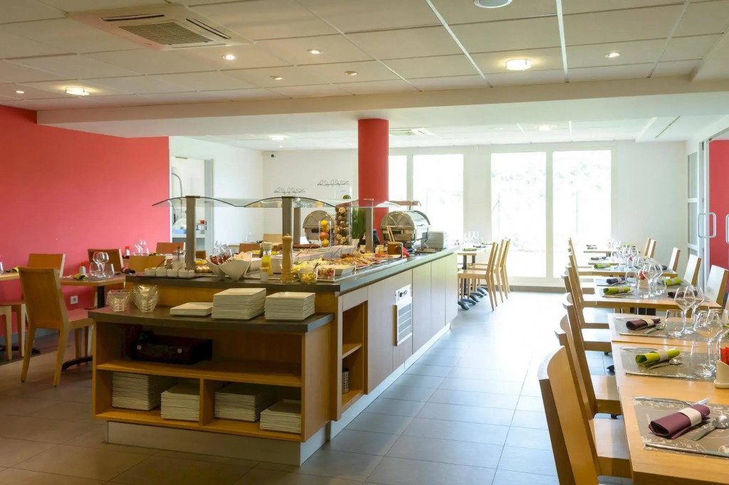 Brit Hotel Reims Croix Blandin