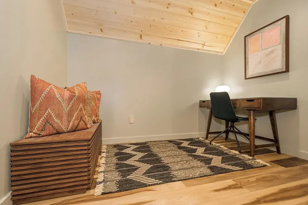 Black Diamond Lodge by Taylor Made Deep Creek