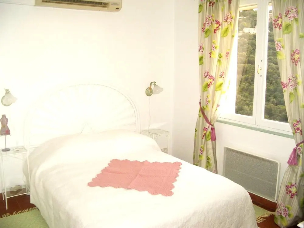 Villa With 4 Bedrooms in La Croix-valmer, With Wonderful sea View, Pri