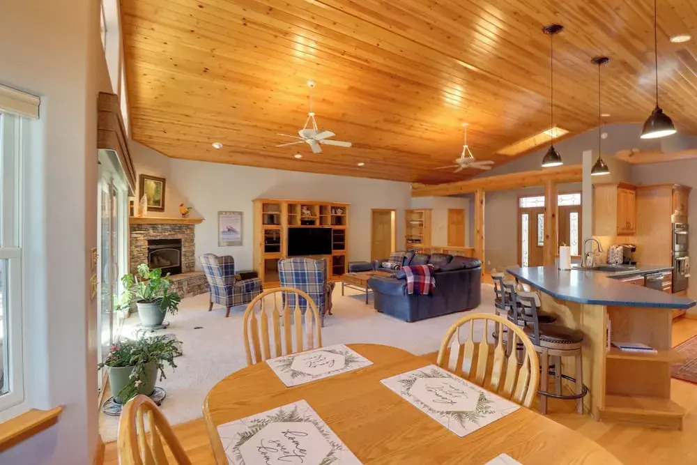 Patio & Forest View: Peaceful Show Low Home