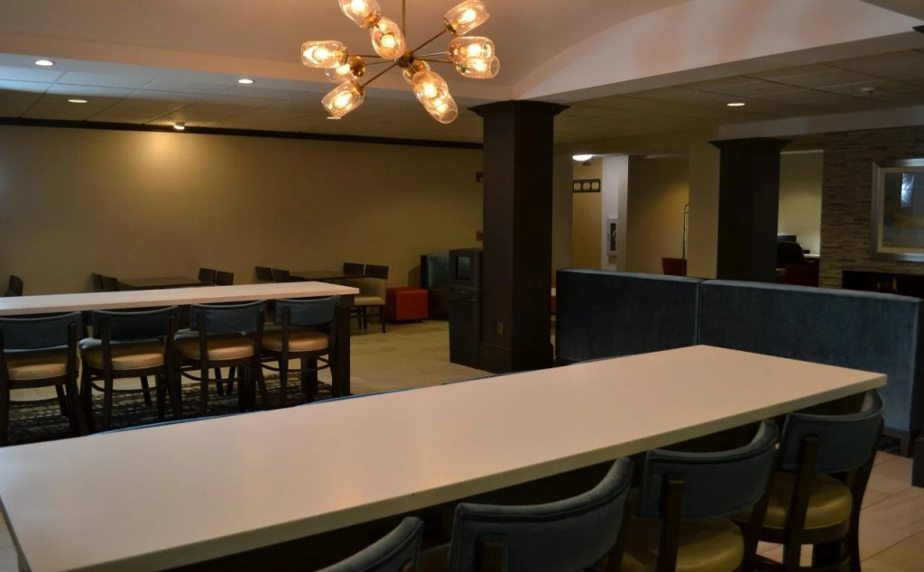 Holiday Inn Express & Suites Kent - University Area by IHG
