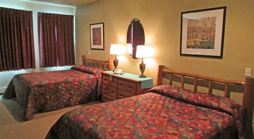 Soda Butte Lodge