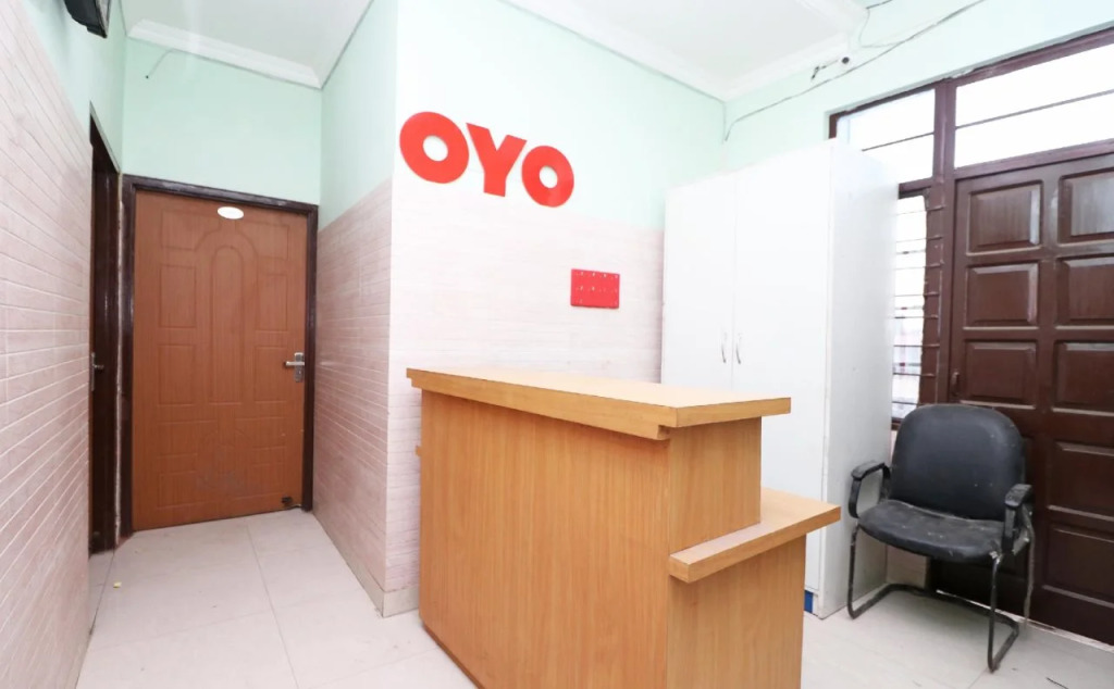 OYO 12062 Paras Guest House