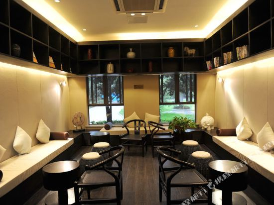 Yangzhou Lvju Kangyang Center Hotel