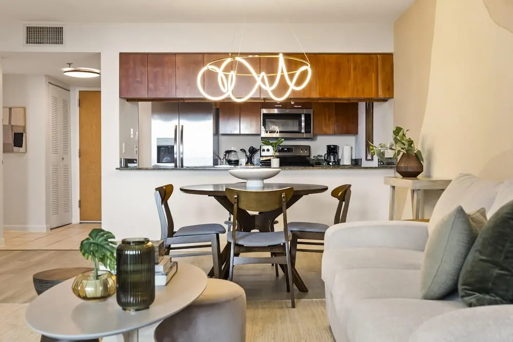 Cloud 9 - Amenities 24 7 Security Location