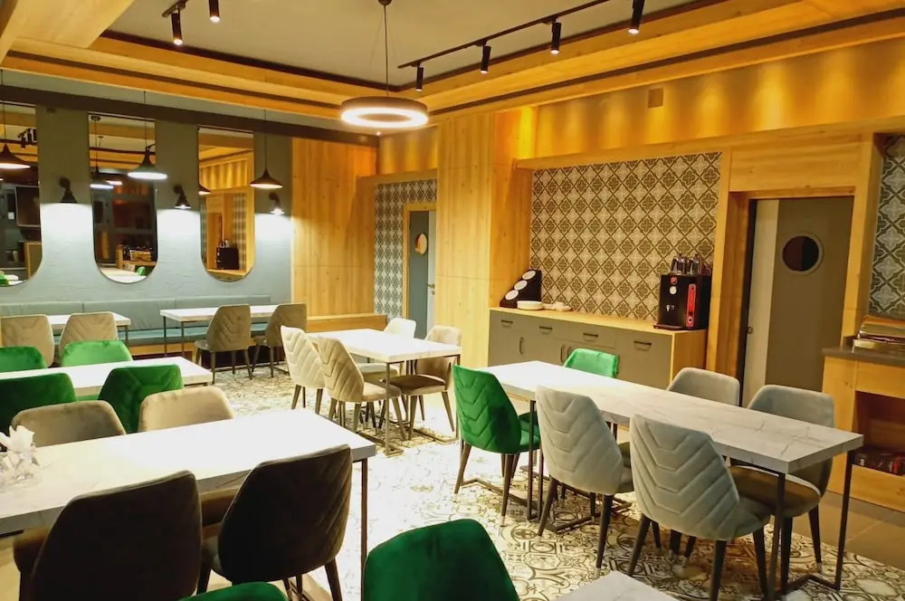 Dinamik Otel