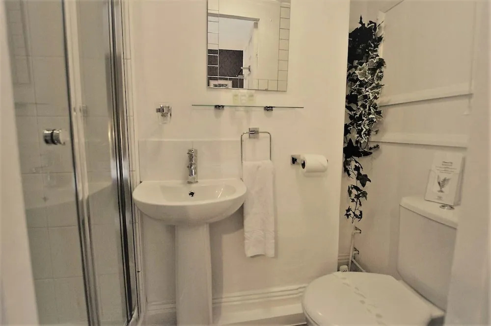 All Seasons Guest House