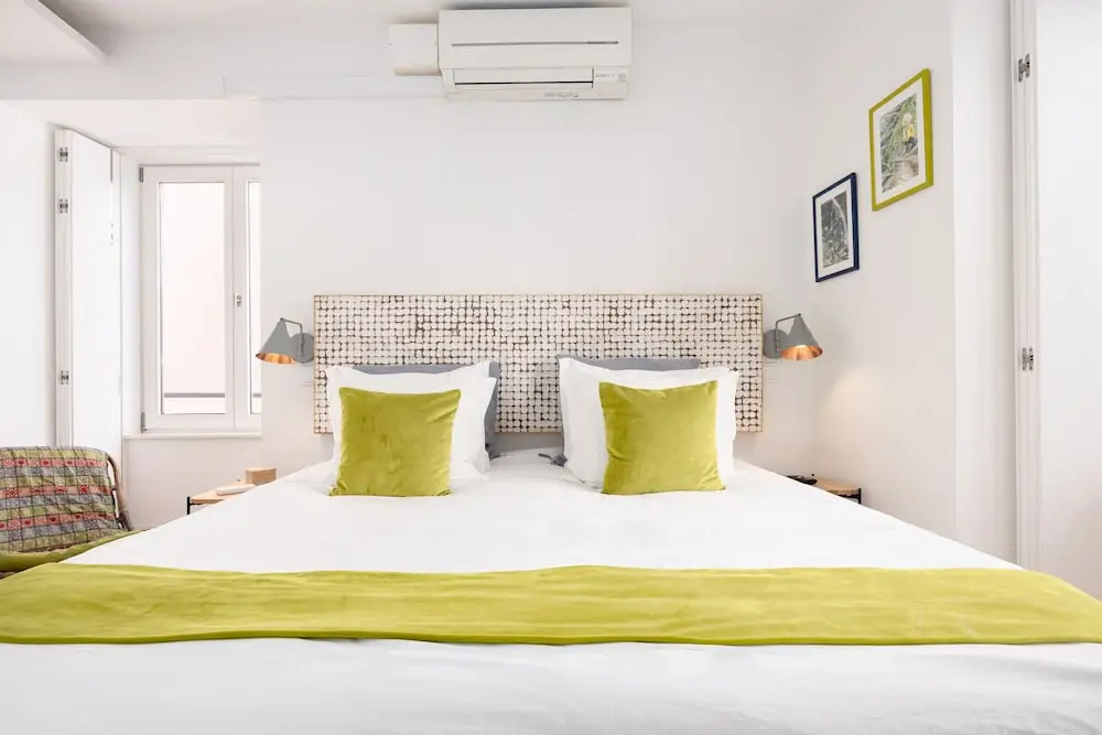 Lemonn Apartments