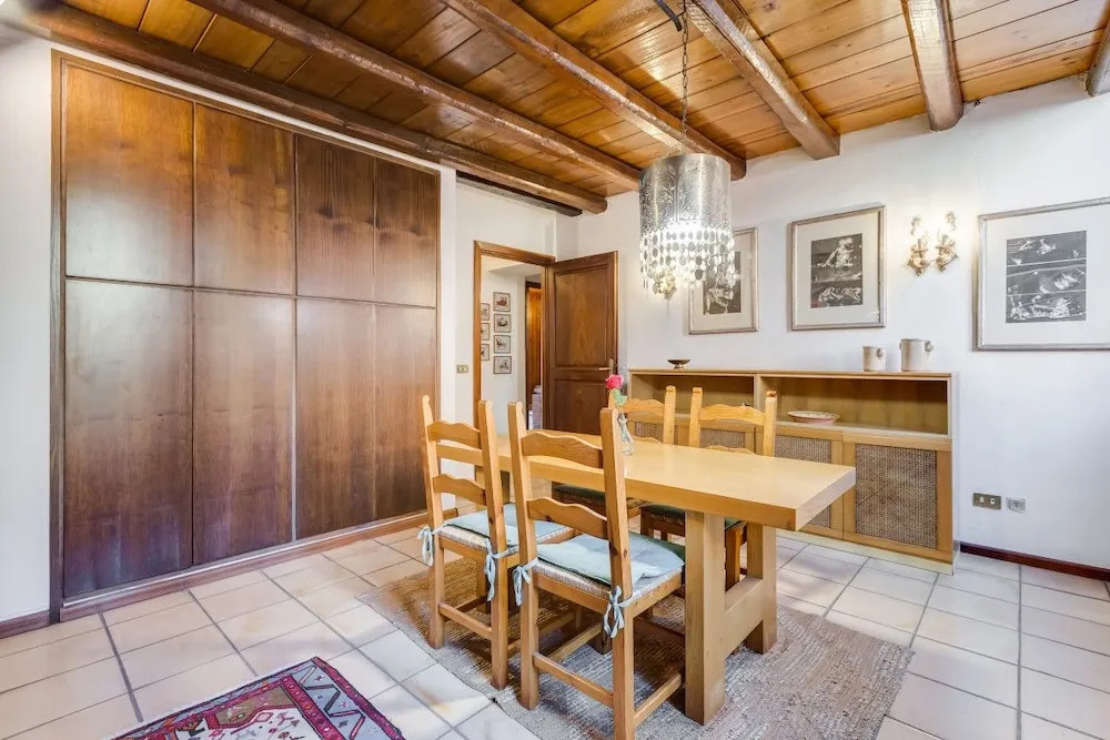 Large and Comfortable 6 Guests Flat in Trastevere