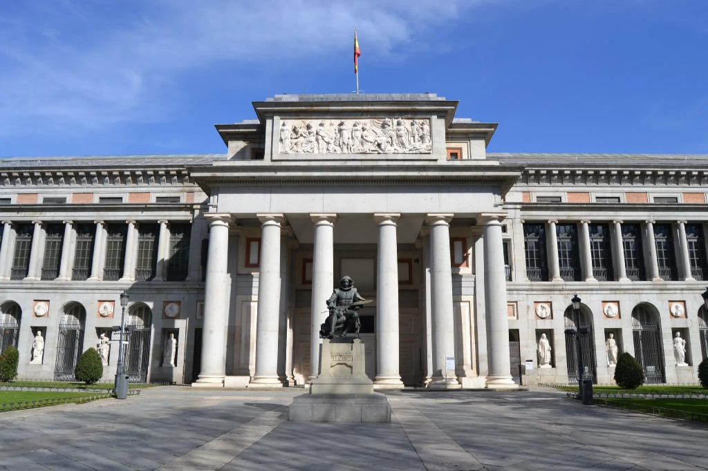 Hostal Bruña Paseo del Prado