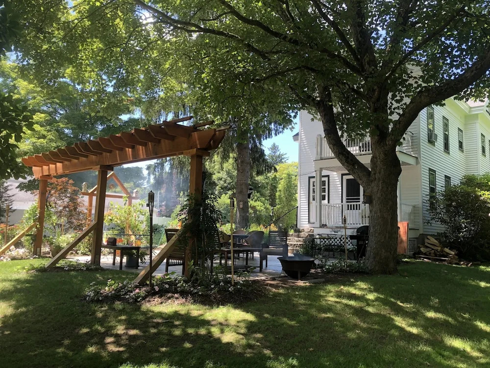 Riverwind Inn Bed and Breakfast