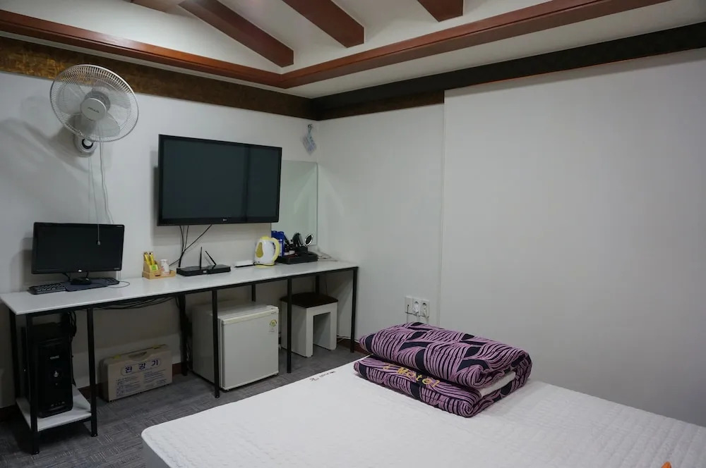 Goong Motel