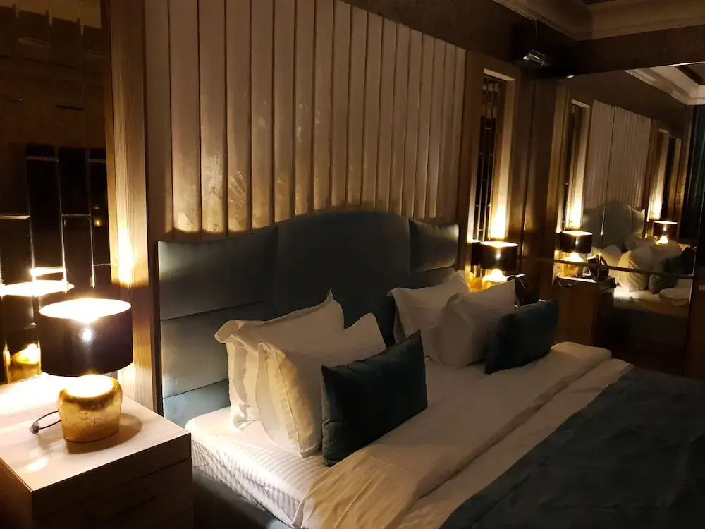 Home Boutique Hotel