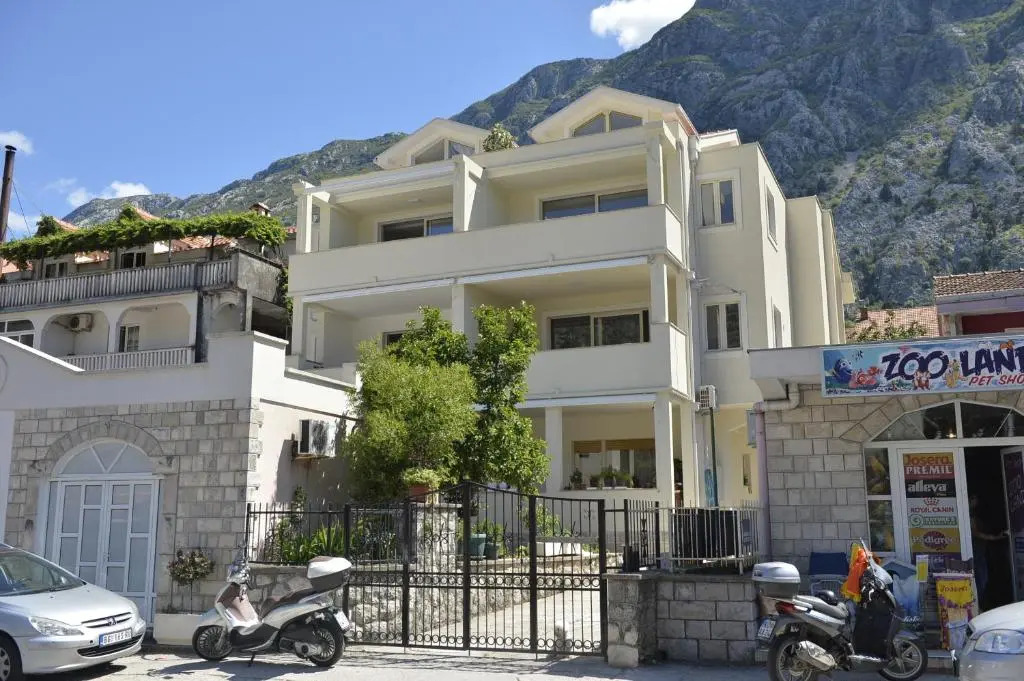 P&I Apartments Jadranska 74,Dobrota