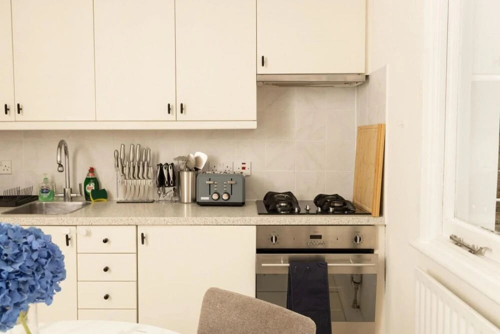 The Maida Vale Escape - Inviting 2bdr Flat