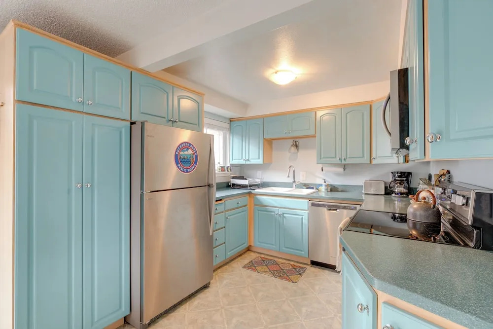 Rockaway Beach Vacation Rental: Walk to Ocean