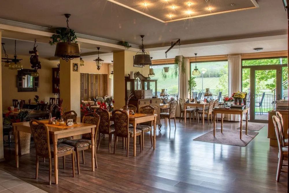 Hotel Restaurant Zum Valwiger Herrenberg