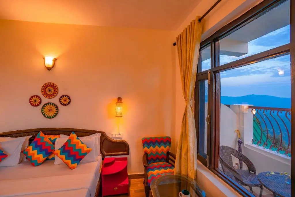 goSTOPS Mukteshwar - Private Rooms and Dorms