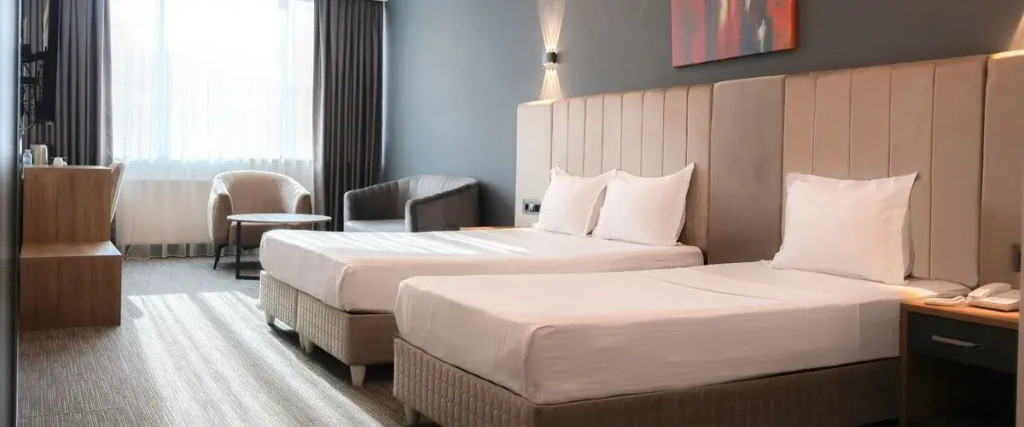 Home Plus Hotel