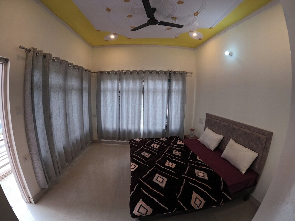 Shri Ganapati Hotel BY S4S