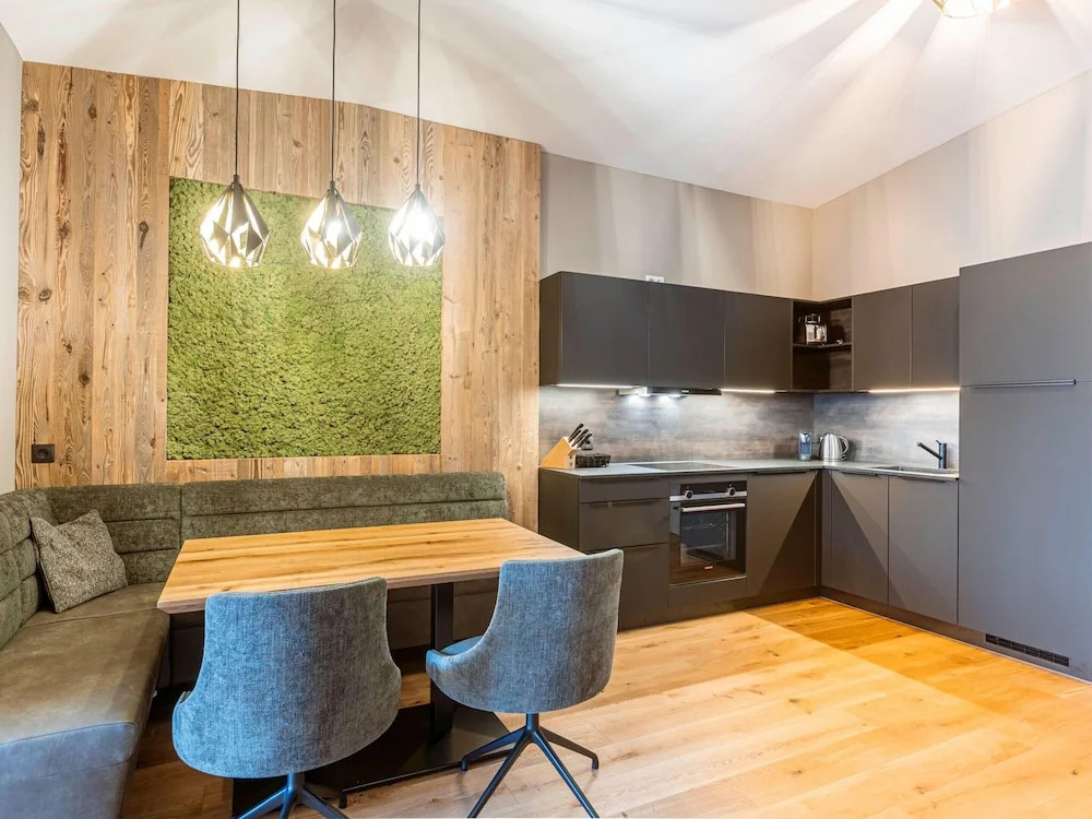 Modern Holiday Apartment With 2 Bedrooms in Fugen