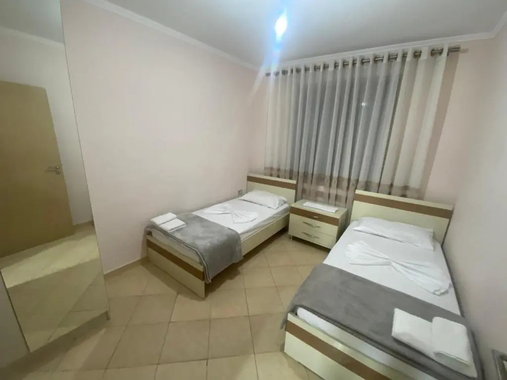 Alex 2 bedroom apartment
