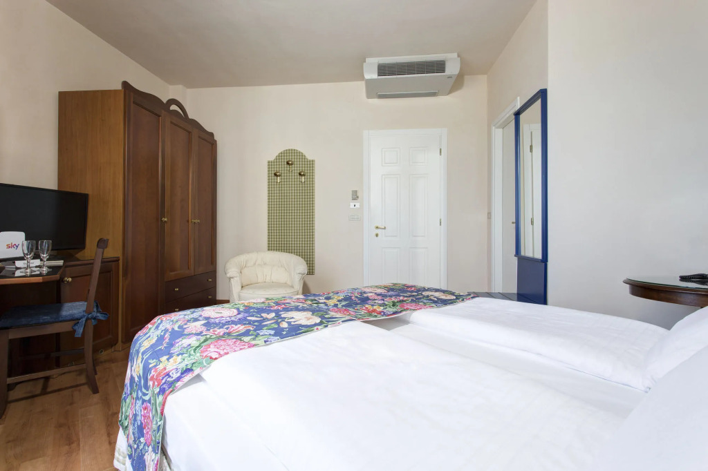 Hotel Cavalieri Palace & Suites
