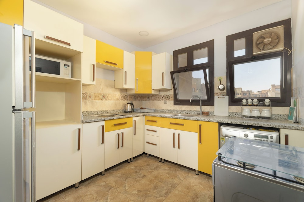 ALSAWAH Warm 2BR - Casa Beverly Hills