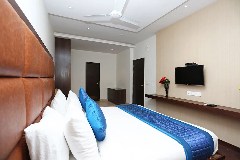 Cherisha Zone by OYO Rooms