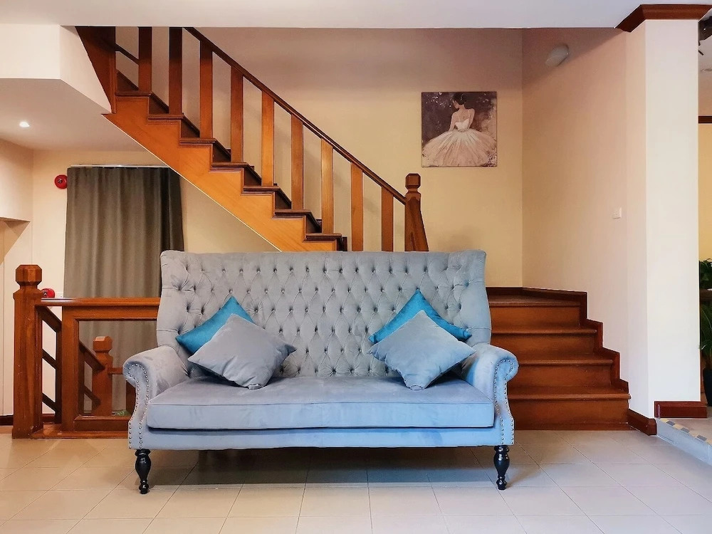RoomQuest Thonglor
