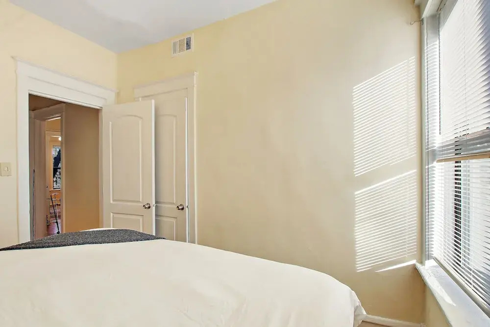 Cozy & Inviting 2BR - Sunnyside 3F