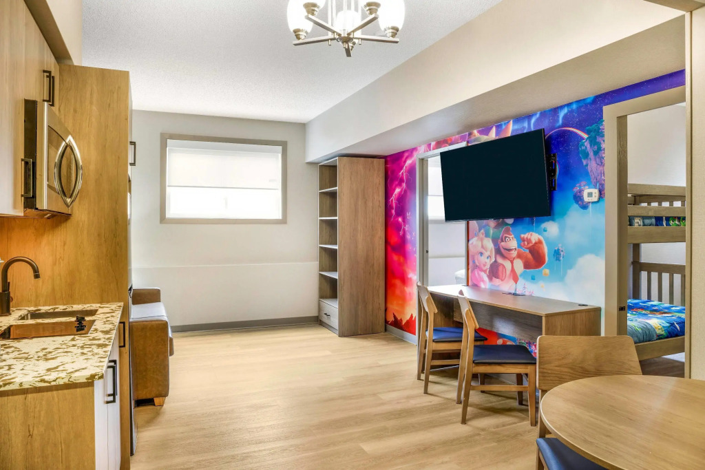 Days Inn & Suites by Wyndham West Edmonton