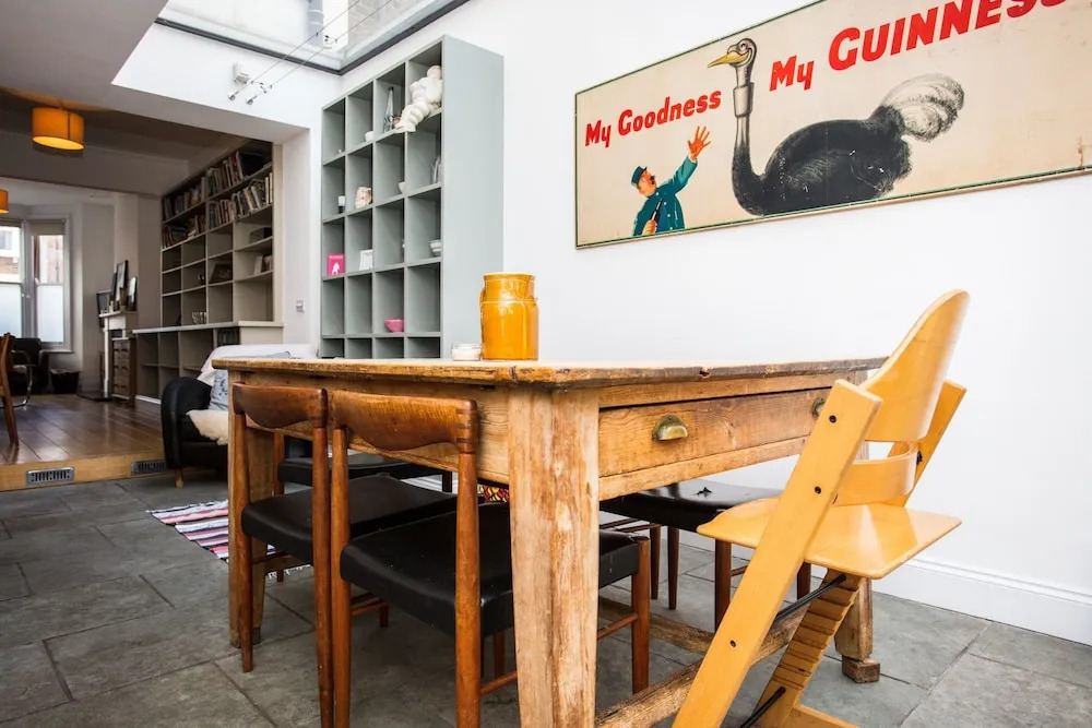 Wonderful 4 Bedroom Home In Kensal Rise