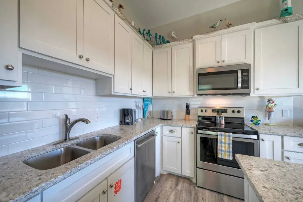 Coastal Soiree Ocean Views, Game Room, & Steps From Port Aransas Beaches