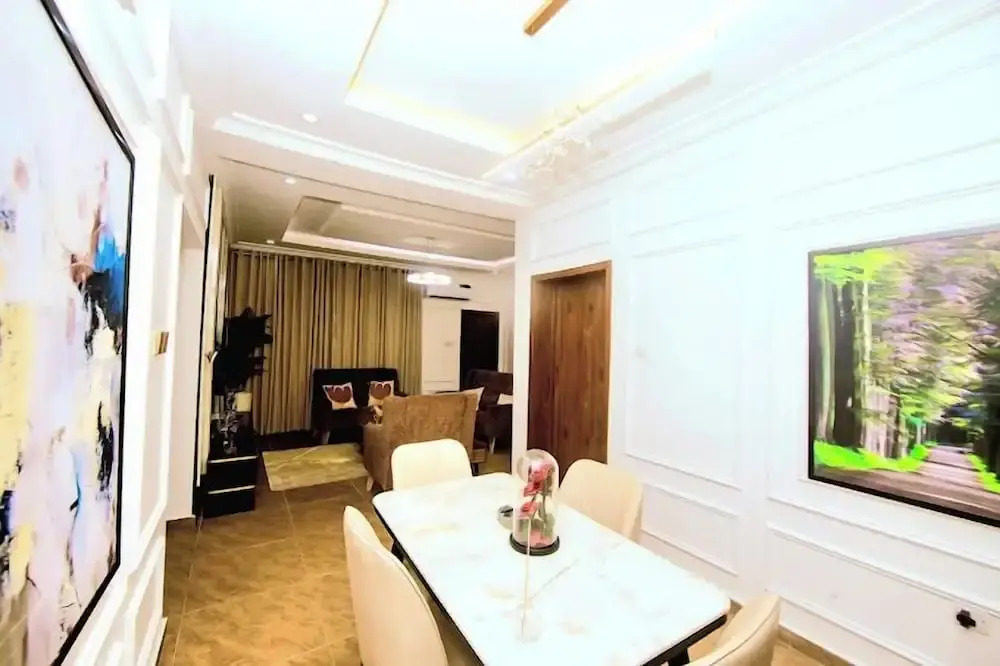 Sow Luxury Apartment