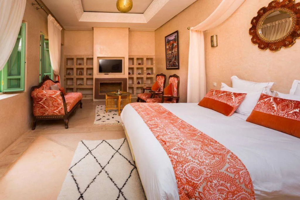 RIAD AZRUR