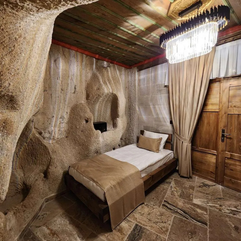 Noahs Ark Cave Hotel