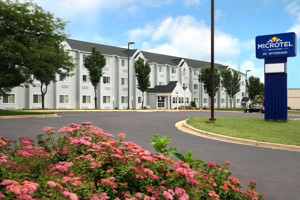 Microtel Inn & Suites by Wyndham Madison East