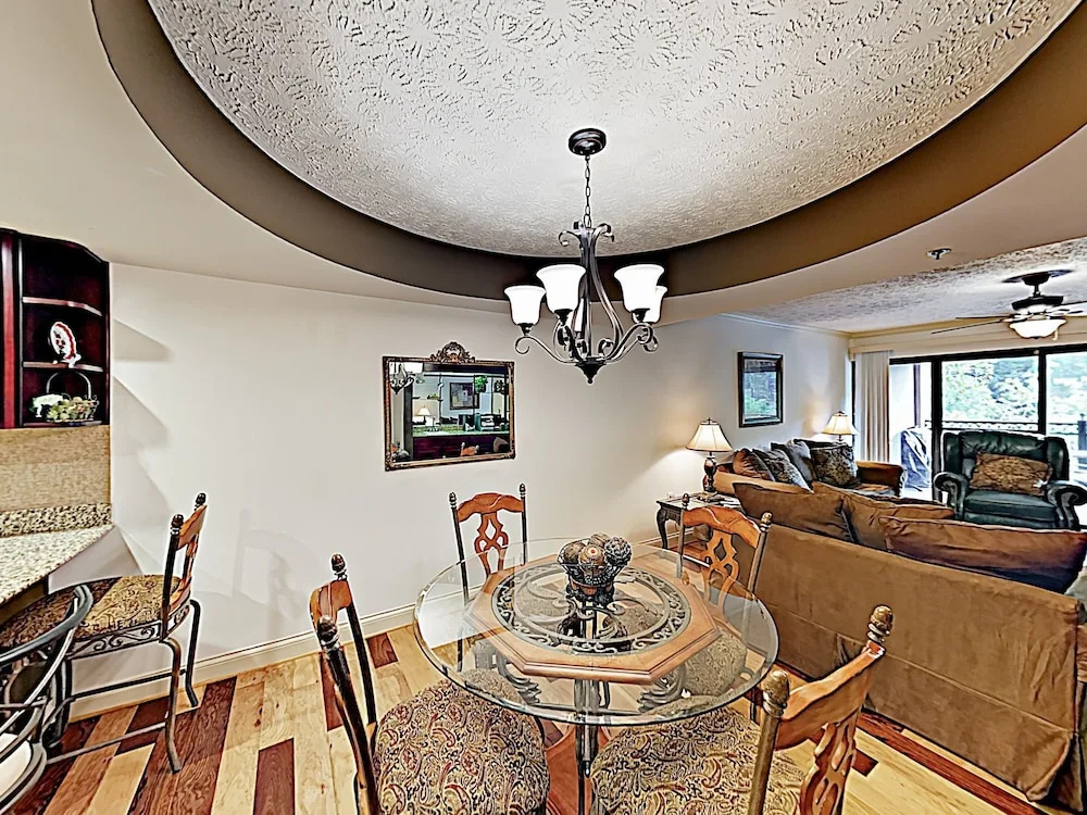 New Listing! Smoky Mountain Near Downtown 2 Bedroom Condo