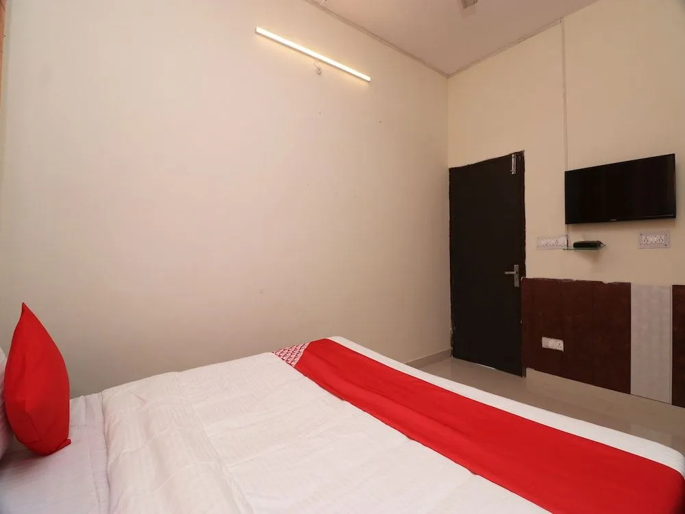 OYO 24466 Rio 7 Guest House
