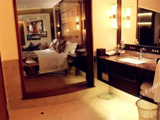 V-CONTINENT Nyingchi Hotel