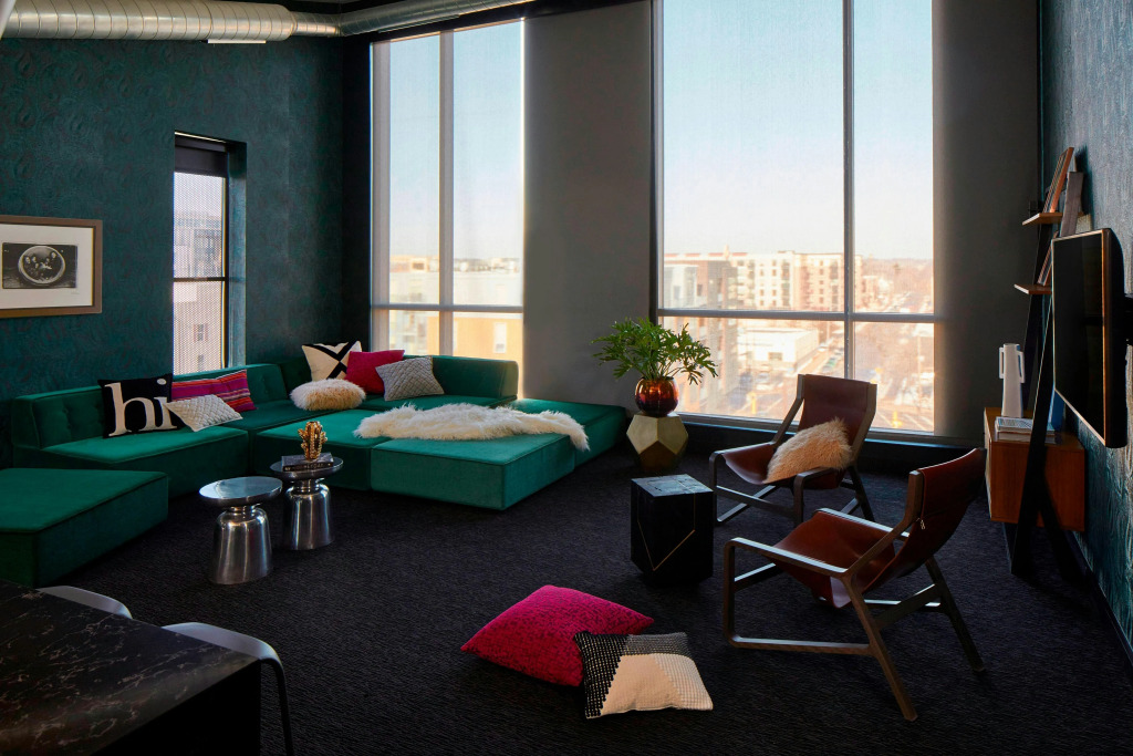 MOXY Minneapolis Uptown